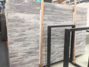 Kavala vita marmorplattor