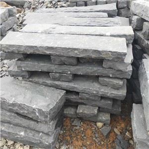 Naturliga delade basbeläggningsblock